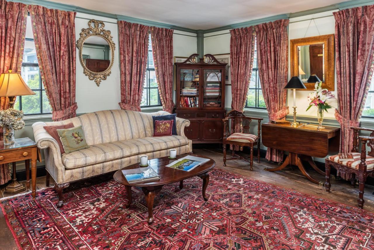 Samuel Durfee House Bed & Breakfast Newport Exterior photo